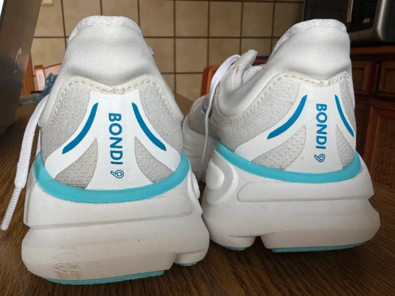Hoka Bondi 9 bike usato — immagine 6 di 9