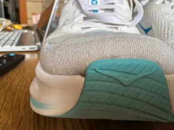 Hoka Bondi 9 bike usato — immagine 3 di 9