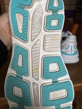 Hoka Bondi 9 bike usato — immagine 8 di 9