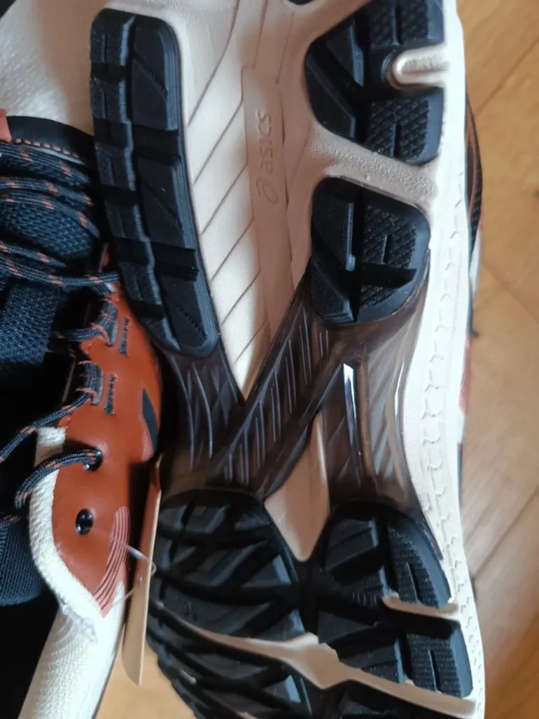 Asics Gel Terrain bike usato — immagine 3 di 6