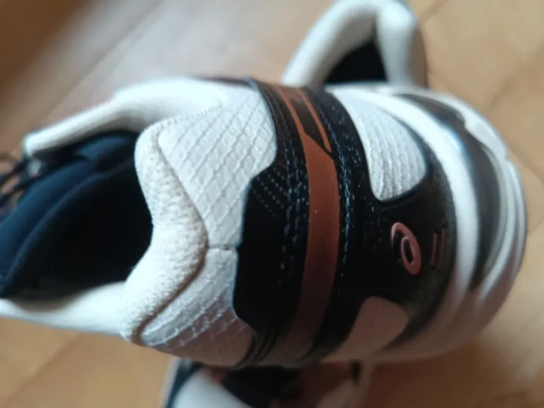 Asics Gel Terrain bike usato — immagine 4 di 6