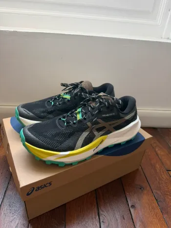 Asics Trabuco 14 bike usato