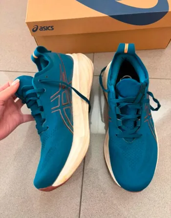 Asics Nimbus bike d'occasion — image 4 sur 5