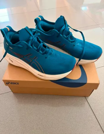Asics Nimbus bike d'occasion — image 5 sur 5