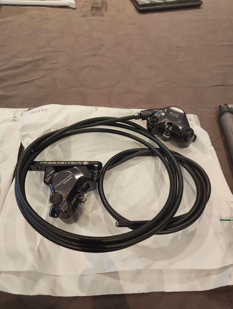 Used Shimano Ultegra R8710 Di2 Disc group (NEW) 2026 bike — image 6 of 7