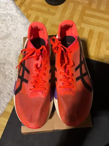 Used Asics MetaSpeed Tokyo Sky bike — image 2 of 6