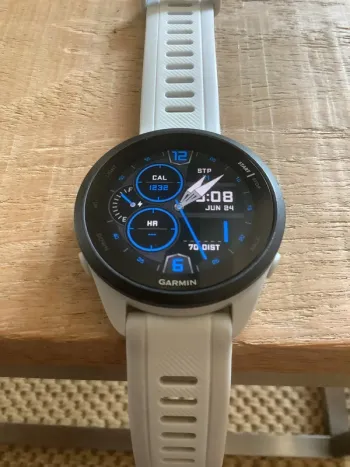 Used Garmin Forerunner 165 bike — image 4 of 9