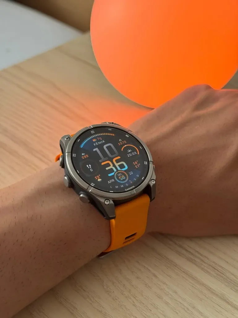Standard fenix 8 Amoled Sapphire Titanium 47mm 2026 bike d'occasion — image 3 sur 6