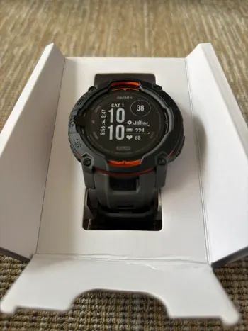 Used Garmin Instinct 3 bike — image 2 of 4
