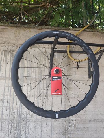 Used Fulcrum Soniq bike — image 1 of 4