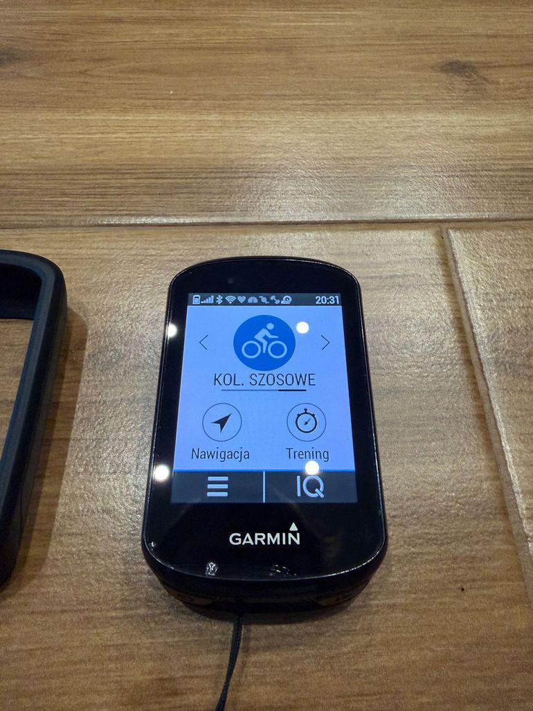 Used Garmin Edge 830 GPS Cycling Computer bike — image 3 of 7
