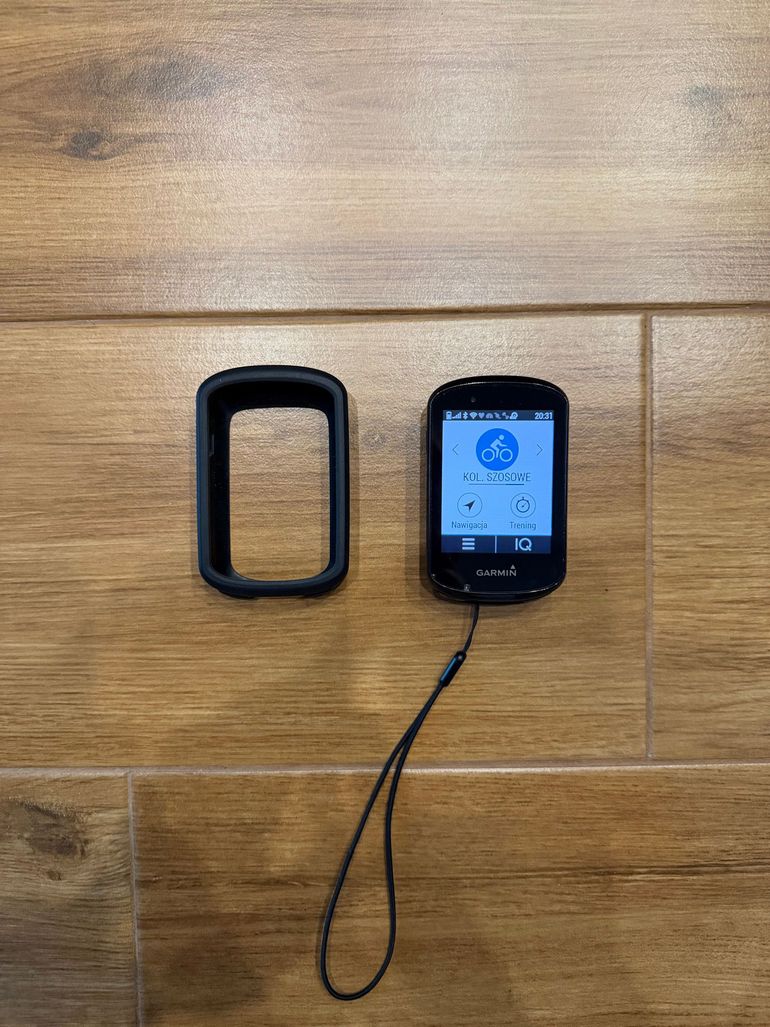 Used Garmin Edge 830 GPS Cycling Computer bike — image 2 of 7