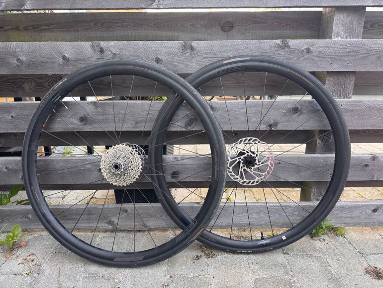 Używany Giant PR2 Disc 700c Aluminum Wheelset 2026 bike — zdjęcie 1 z 2