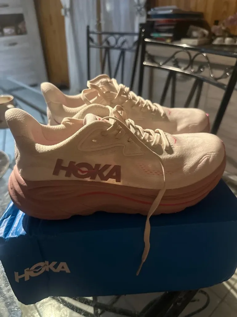 Hoka Clifton 10 bike usato — immagine 1 di 5