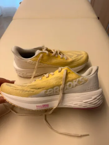 Brooks scarpe da running donna n. 38, 5 bike usato — immagine 5 di 5