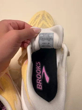 Brooks scarpe da running donna n. 38, 5 bike usato — immagine 4 di 5