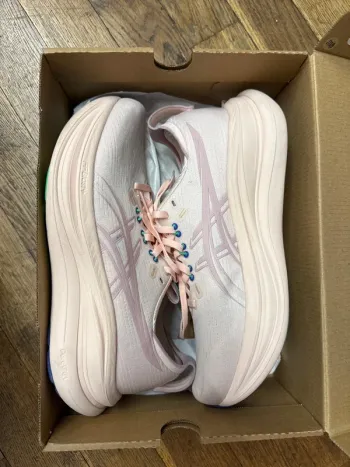 Asics Gel Nimbus 28 bike de segunda mano