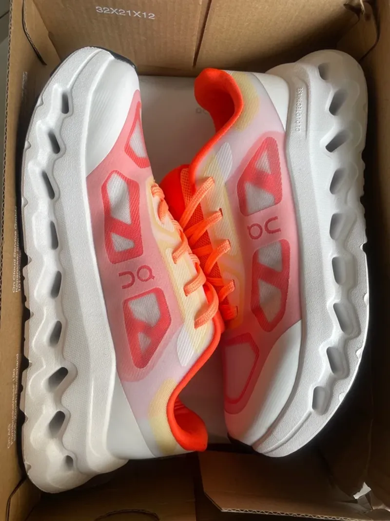 Tweedehands On Running Cloud Remix Running Shoes