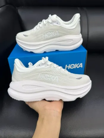 Käytetty Hoka Running Shoes bike