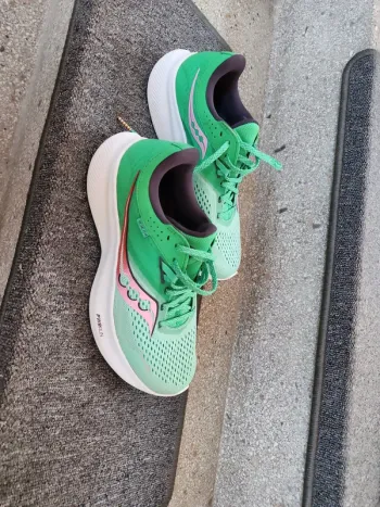 Saucony Ride 16 bike usato
