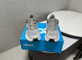 Hoka Chaussures de course Taille 38.5 bike usato — immagine 2 di 5
