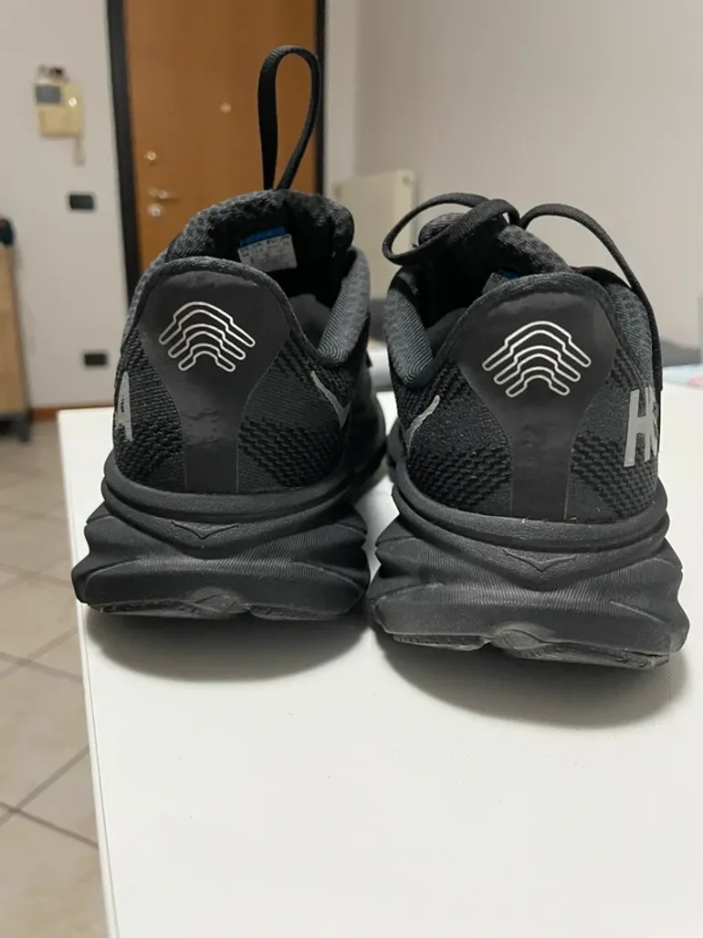 Hoka Clifton 9 bike usato — immagine 4 di 5