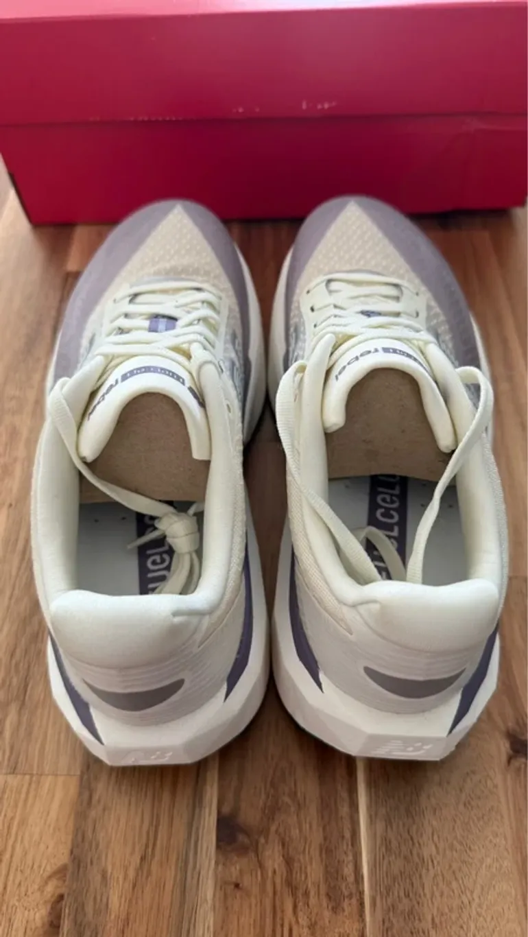 Gebrauchtes New Balance Rebel V5 bike — Bild 4 von 5
