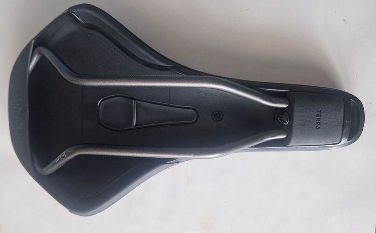 Used Fizik Aidon X3 Large 145mm bike — image 2 of 2