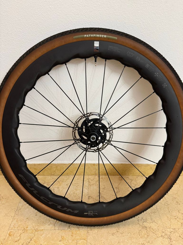 Used Fulcrum Sharq QR 2026 bike — image 4 of 8