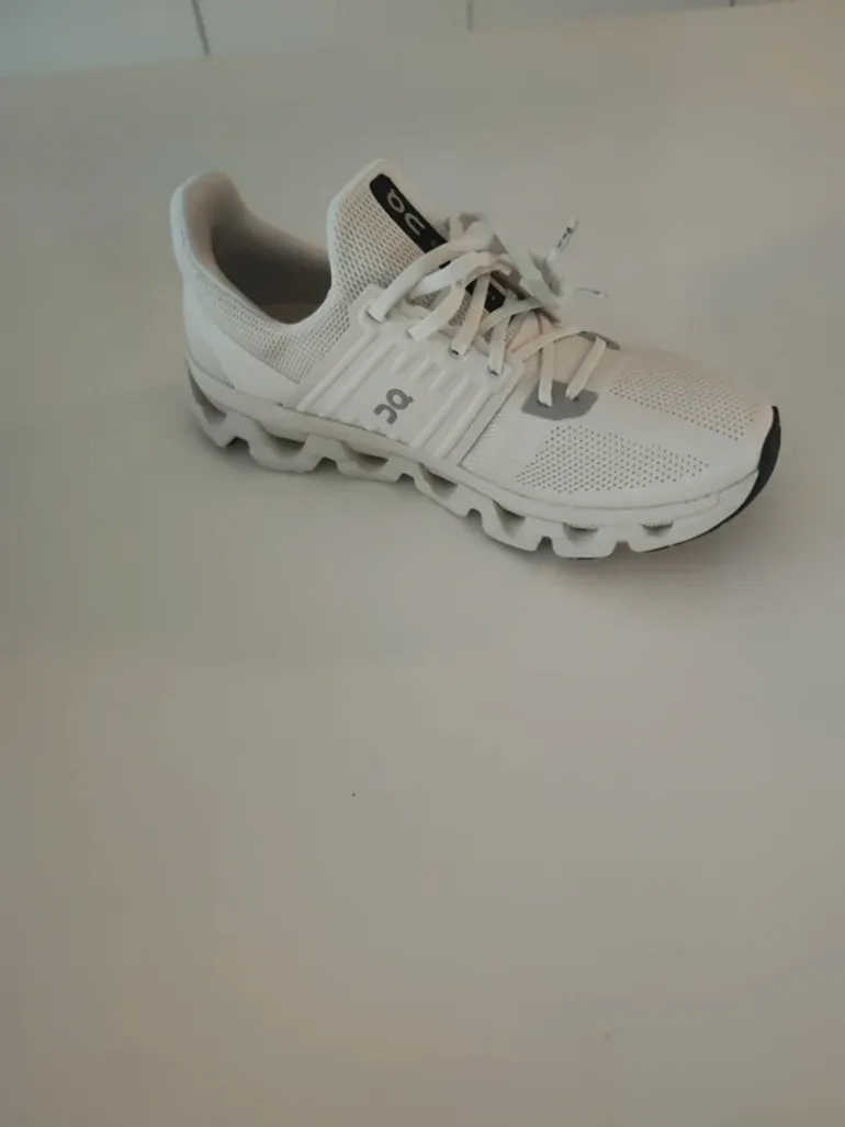 On Running Cloud bike d'occasion — image 3 sur 4