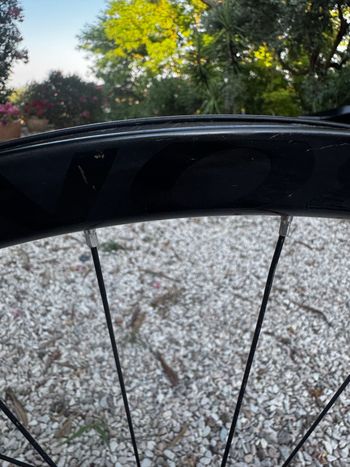 Used Bontrager Line 30 Carbon 2021 bike — image 9 of 13