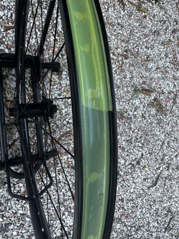 Used Bontrager Line 30 Carbon 2021 bike — image 5 of 13