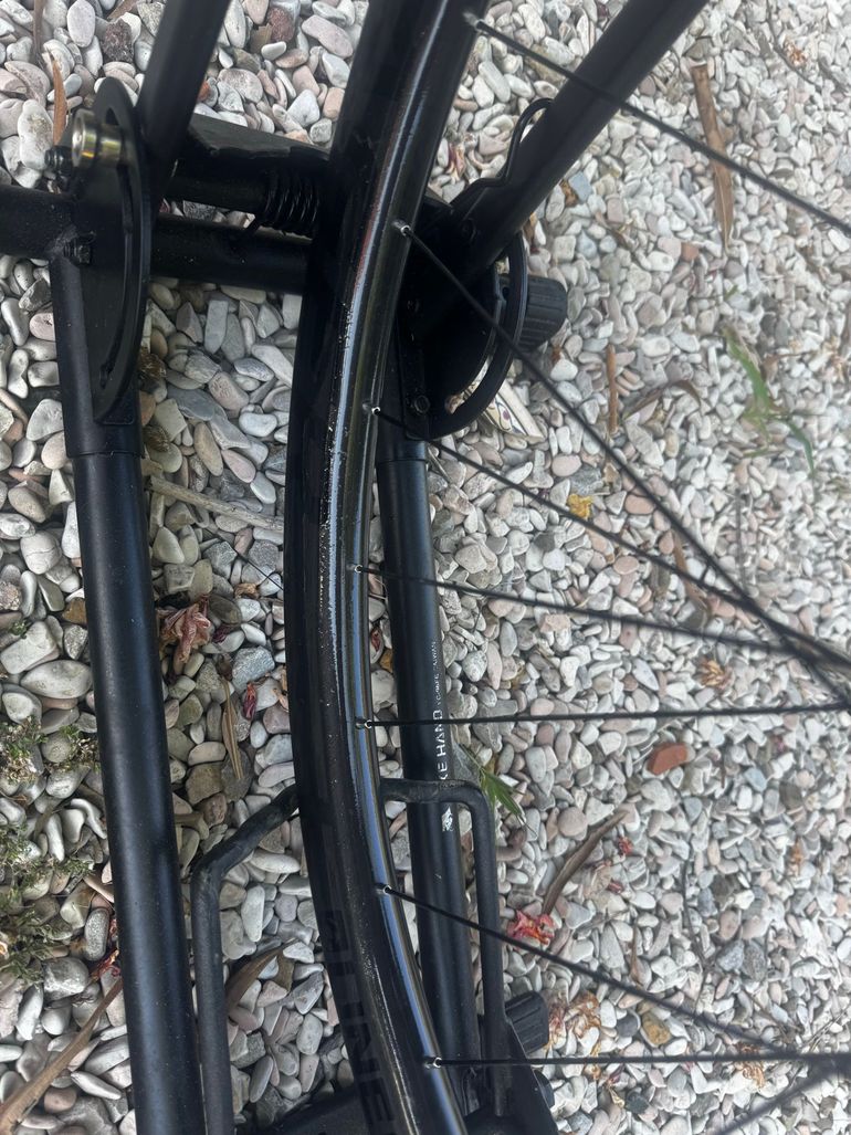Used Bontrager Line 30 Carbon 2021 bike — image 2 of 13