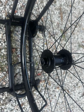 Used Bontrager Line 30 Carbon 2021 bike