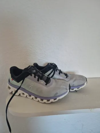 Tweedehands On Running Cloudflow 4 bike — afbeelding 6 van 8