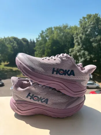 Hoka Chaussure Femme bike usato — immagine 2 di 5