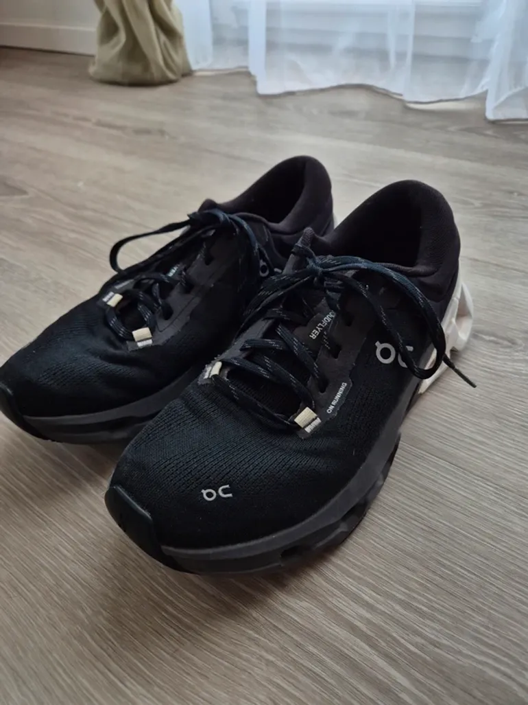 Käytetty On Running Shoes bike — kuva 1 / 5
