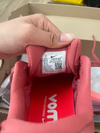 Nike Vomero 18 bike d'occasion — image 2 sur 5