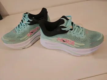Hoka donna 37⅓ bike usato — immagine 3 di 10