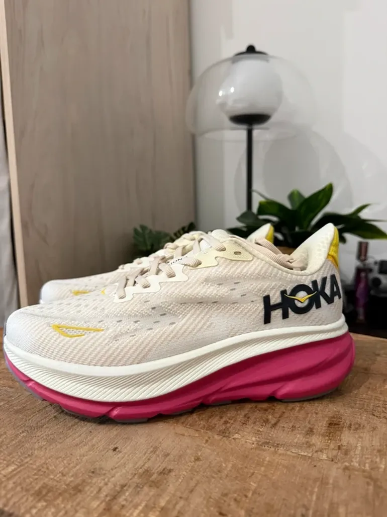 Hoka Clifton 9 bike de segunda mano — imagen 1 de 9