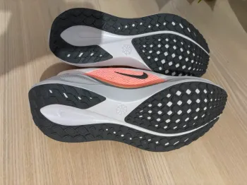 Pegasus Nike Air Zoom 41 bike usato — immagine 3 di 5