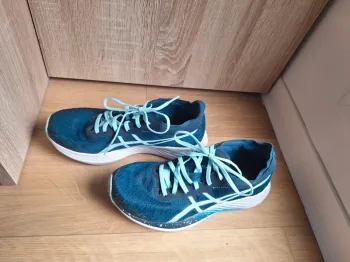 Asics Magic Speed bike d'occasion — image 6 sur 8