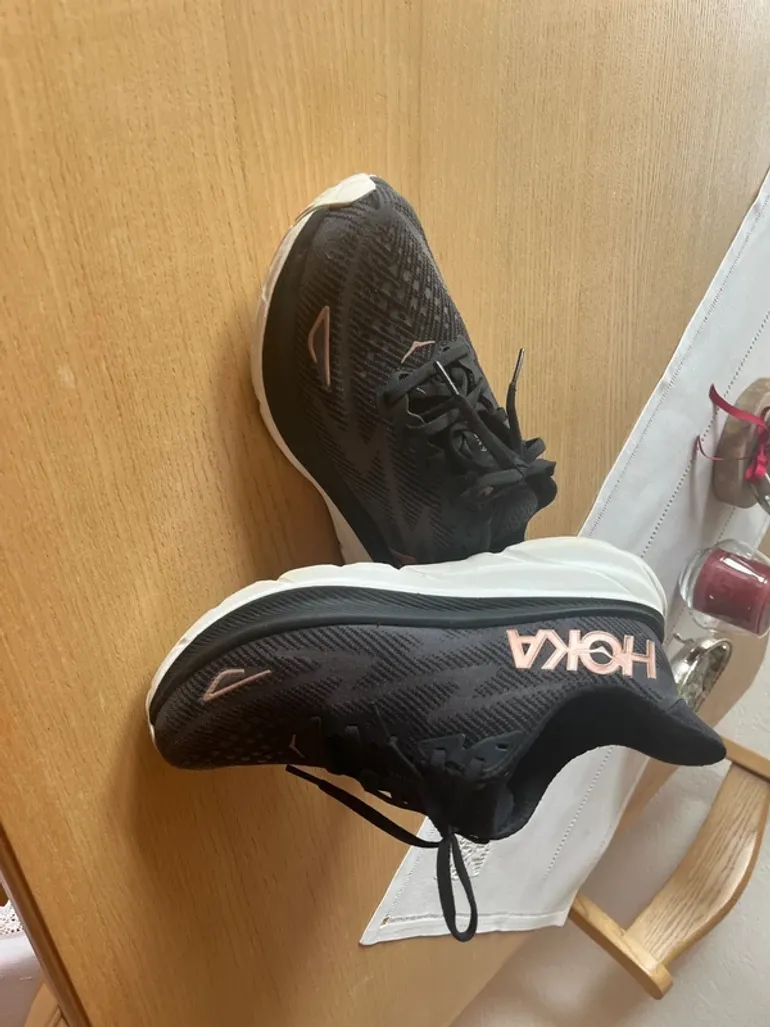 Gebrauchtes Hoka Clifton 9 bike — Bild 1 von 5