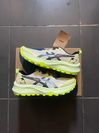 Asics Trabuco 12 bike usato
