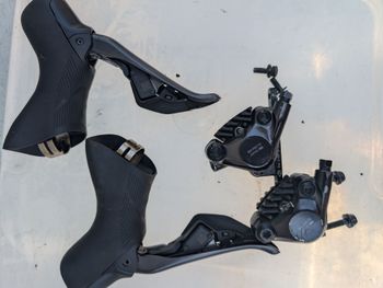Used Shimano Ultegra ST-R8170 Di2 Shift/Brake Levers bike — image 4 of 6