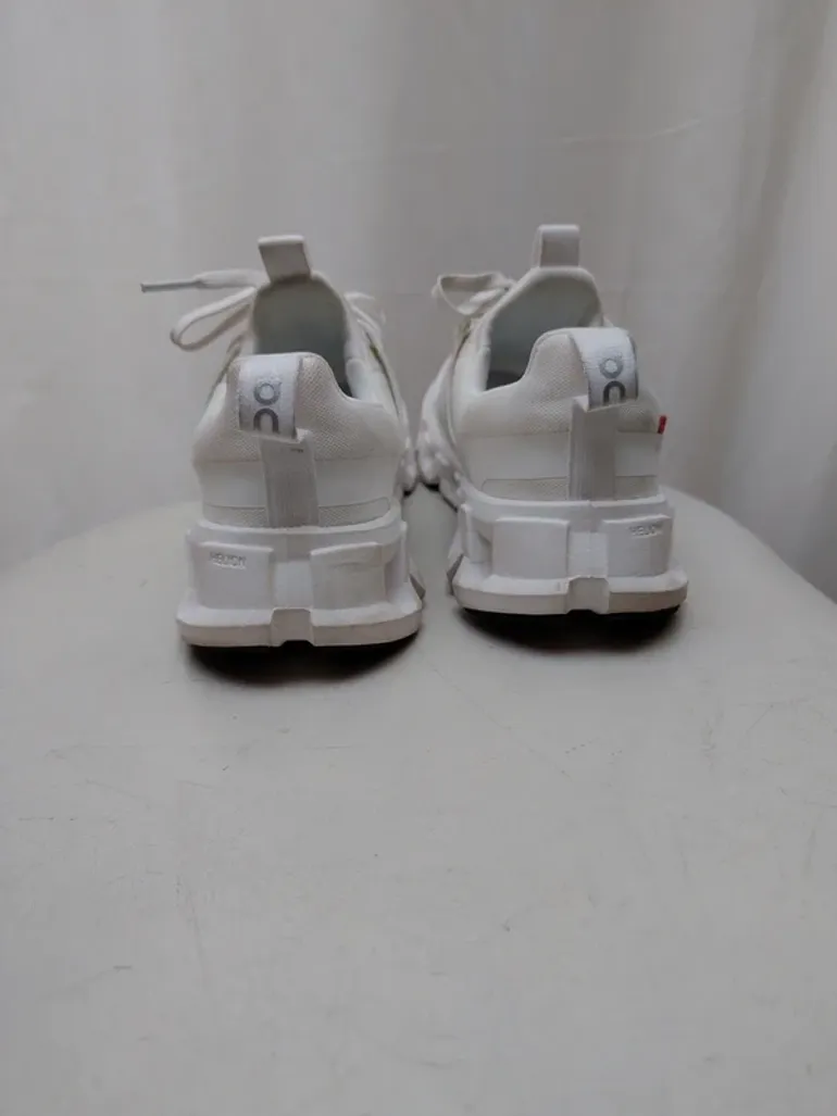 Used White ON running shoes 37.5 bike — image 4 of 5