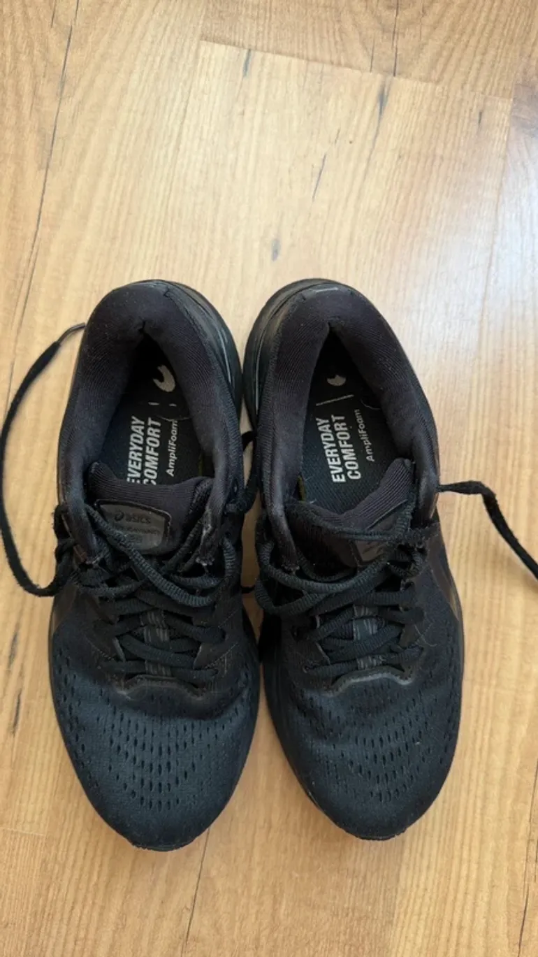Asics Gel Kayano 28 bike d'occasion — image 2 sur 6