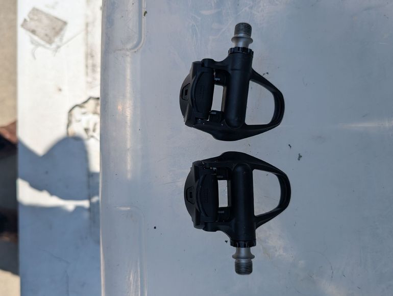 Used Shimano 105 R7000 Carbon Pedals bike — image 2 of 2