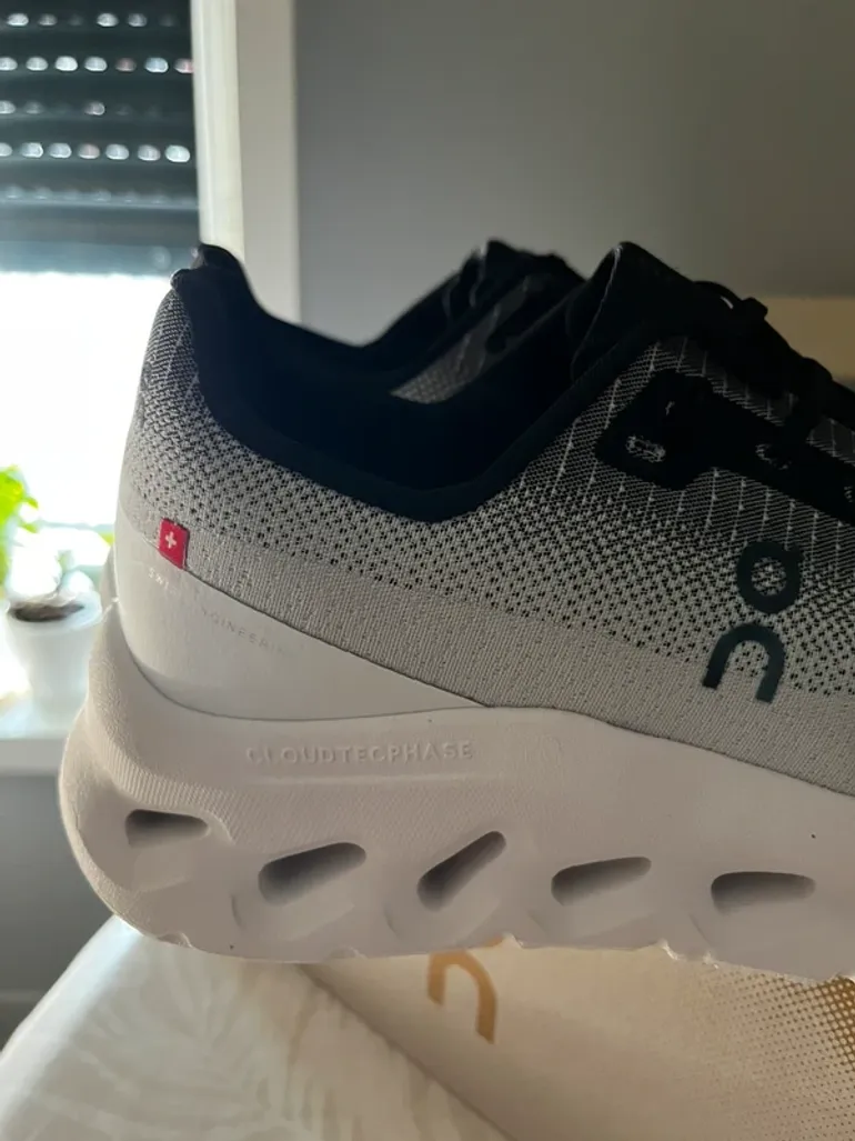 Gebrauchtes On Running Cloudtilt bike — Bild 4 von 6