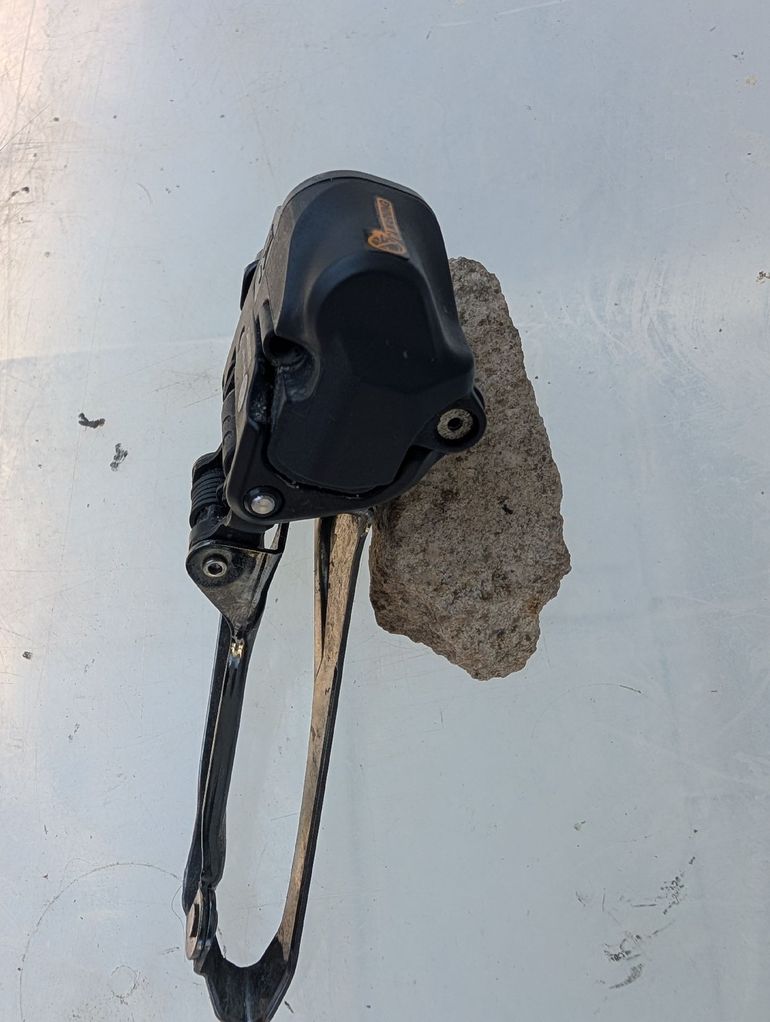 Used Shimano R8150 Front Derailleur bike — image 3 of 3